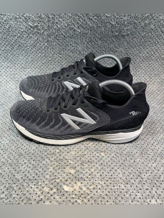 New Balance Shoes - New Balance 860 Black Running Shoes Size 9.5 Women’s